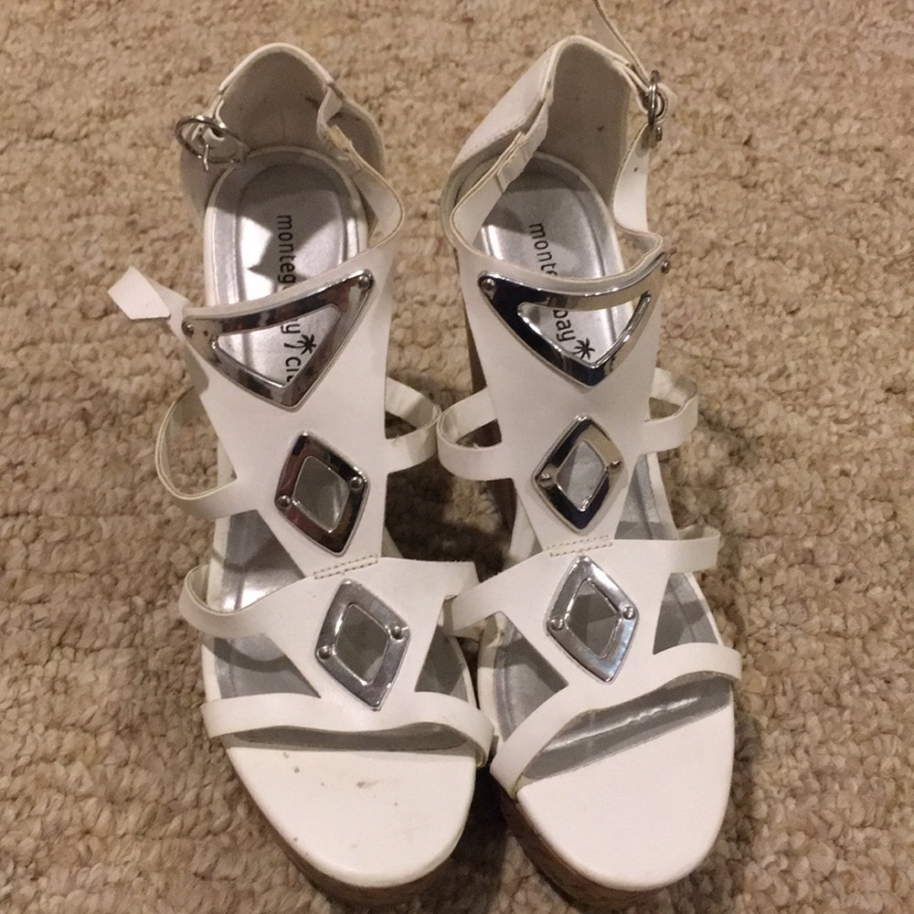 white wedges